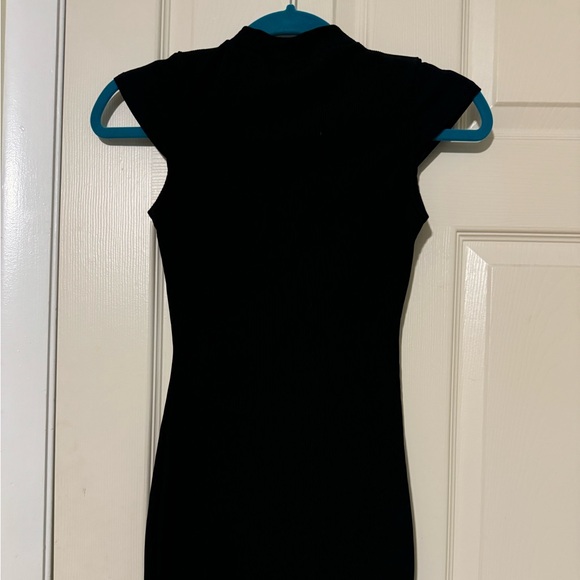 PrettyLittleThing Black Dress Size 0 - Never Worn - Picture 3 of 7